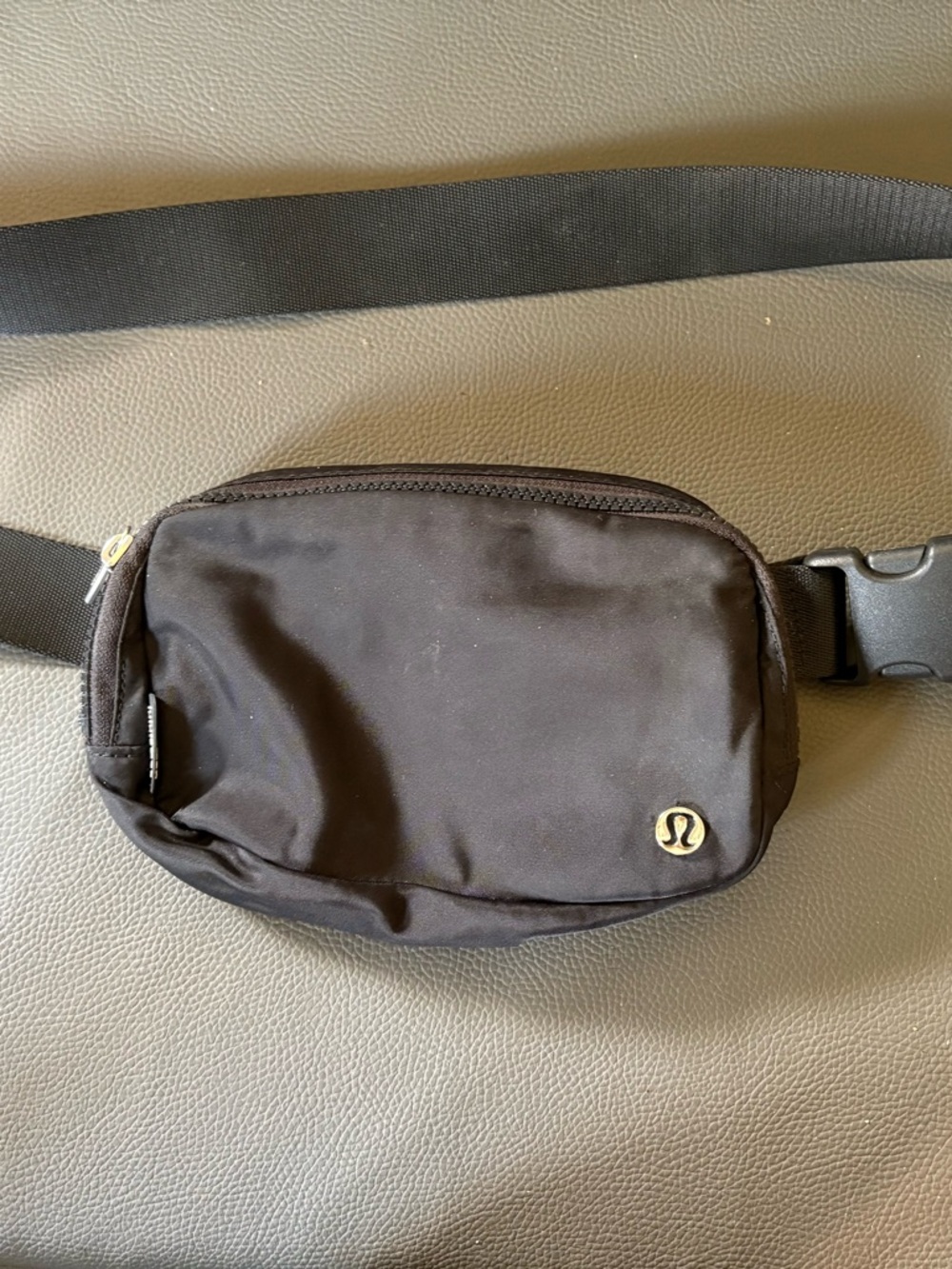 lululemon athletica Black Waist Pack - Minimal Men’s Belt Bag
